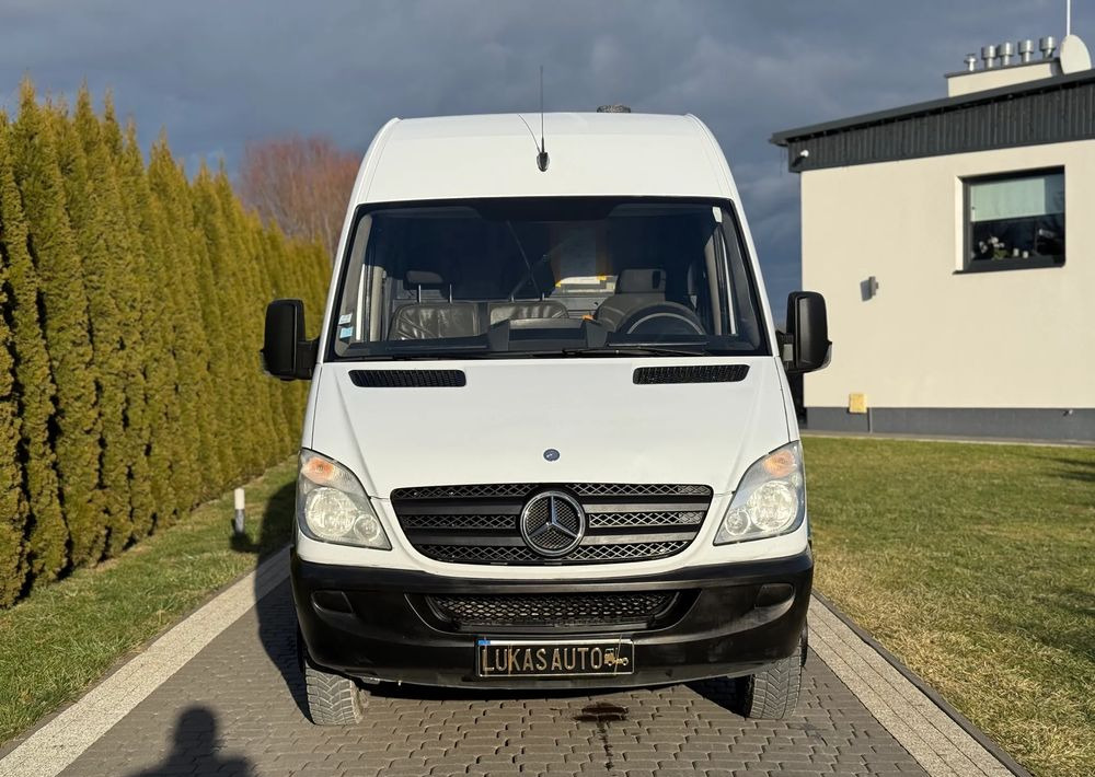 Mercedes-Benz SPRINTER 516 3,5 T MANUAL - Furgón: foto 2 Mercedes-Benz SPRINTER 516 3,5 T MANUAL - Furgón: foto 2