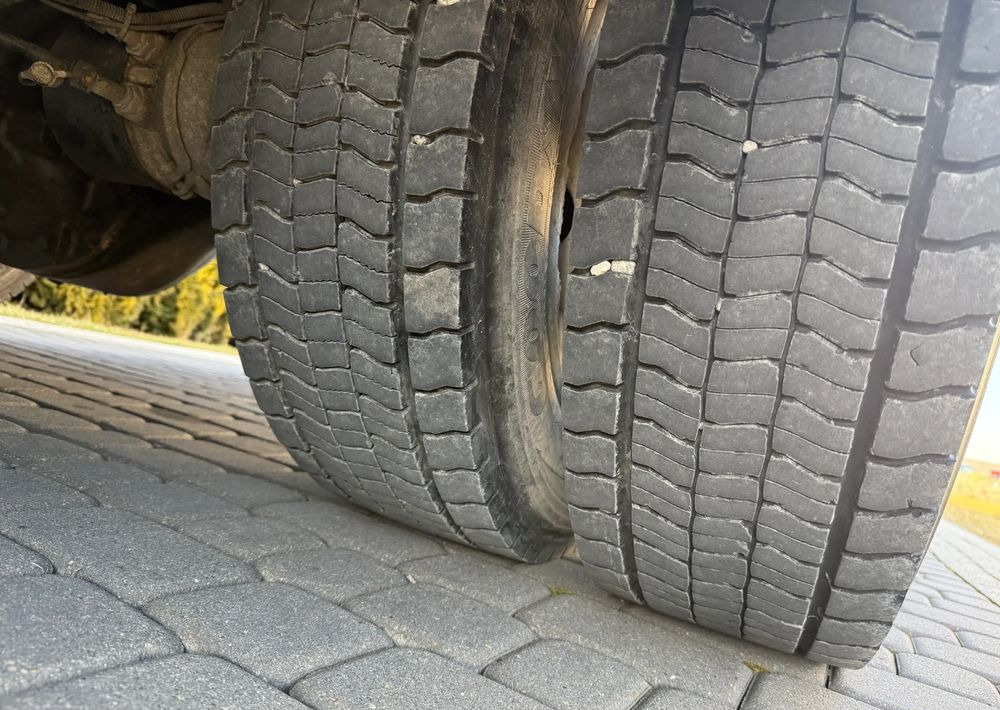 Camión volquete Renault MIDLUM 220 12 T WYWROTKA 6 MIEJSC: foto 17