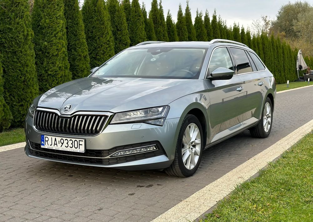 Skoda Superb 2.0 TDI SCR Style DSG - Coche: foto 1 Skoda Superb 2.0 TDI SCR Style DSG - Coche: foto 1
