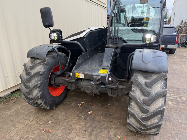 Manipulador telescópico Bobcat TL43.80HF Agri / 130 PS / 2019 BJ / 2.342 H: foto 13 Manipulador telescópico Bobcat TL43.80HF Agri / 130 PS / 2019 BJ / 2.342 H: foto 13