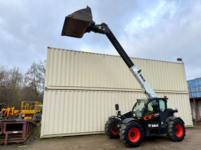 Manipulador telescópico Bobcat TL43.80HF Agri / 130 PS / 2019 BJ / 2.342 H: foto 7 Manipulador telescópico Bobcat TL43.80HF Agri / 130 PS / 2019 BJ / 2.342 H: foto 7