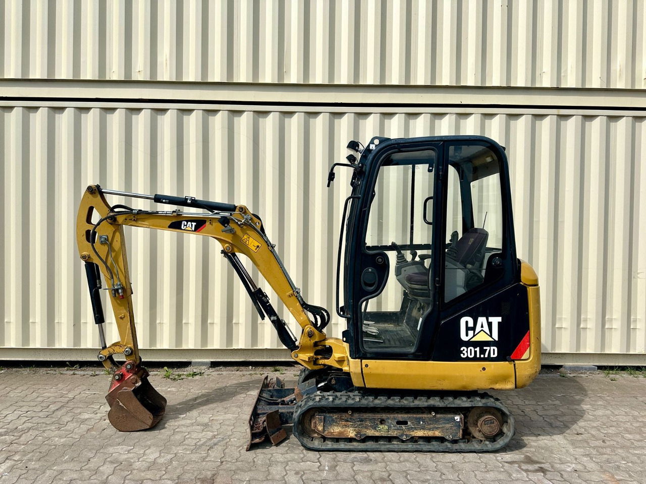 CAT 301.7D / 2014 Baujahr / 2.796 H - Miniexcavadora: foto 1 CAT 301.7D / 2014 Baujahr / 2.796 H - Miniexcavadora: foto 1