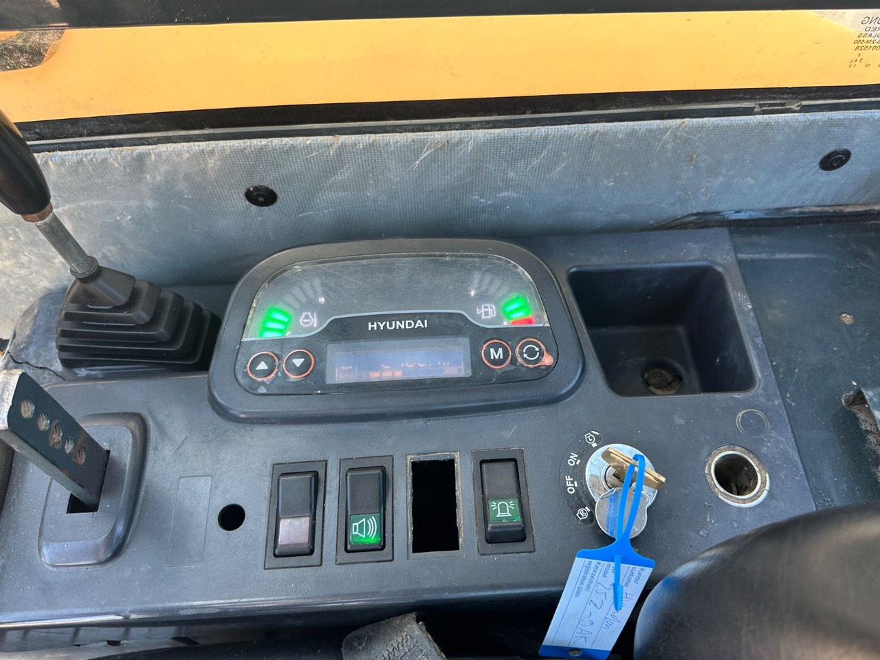 Arrendamiento de  Hyundai Robex25Z-9AK / 2018 BJ / 2.962 H / 2.580 KG Hyundai Robex25Z-9AK / 2018 BJ / 2.962 H / 2.580 KG: foto 15