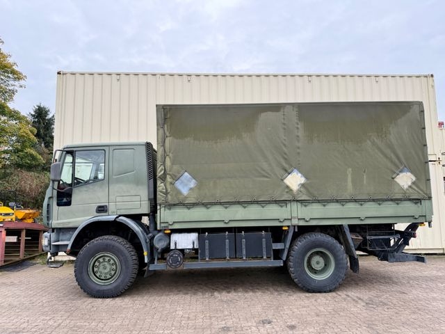 Iveco 140E24 4x4 / Armee / Militär / Camper - Camión lona: foto 3 Iveco 140E24 4x4 / Armee / Militär / Camper - Camión lona: foto 3