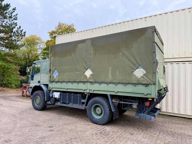 Iveco 140E24 4x4 / Armee / Militär / Camper - Camión lona: foto 4 Iveco 140E24 4x4 / Armee / Militär / Camper - Camión lona: foto 4