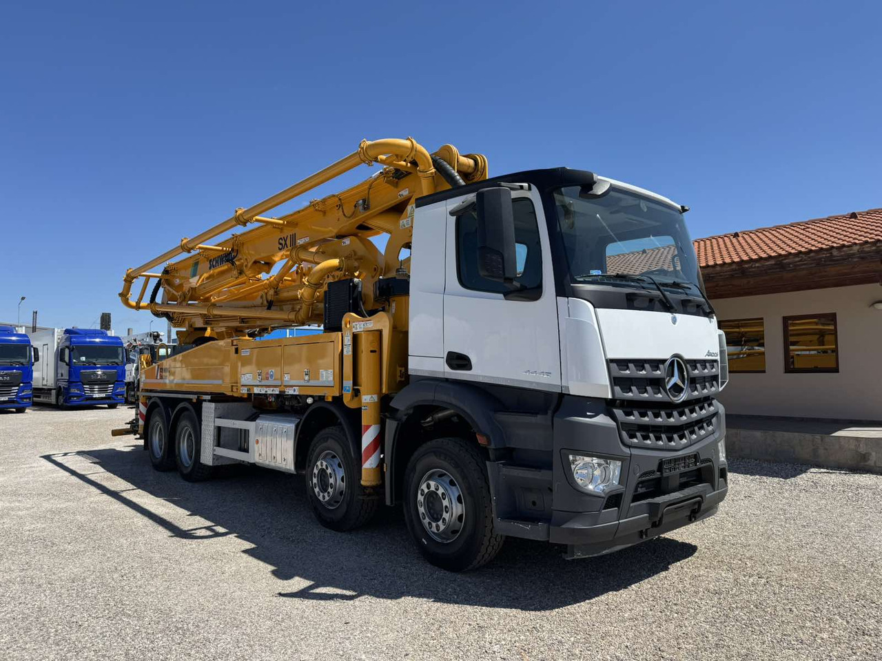 MERCEDES-BENZ AROCS 4442 SCHWING S43SX - Camión bomba de hormigón: foto 1 MERCEDES-BENZ AROCS 4442 SCHWING S43SX - Camión bomba de hormigón: foto 1