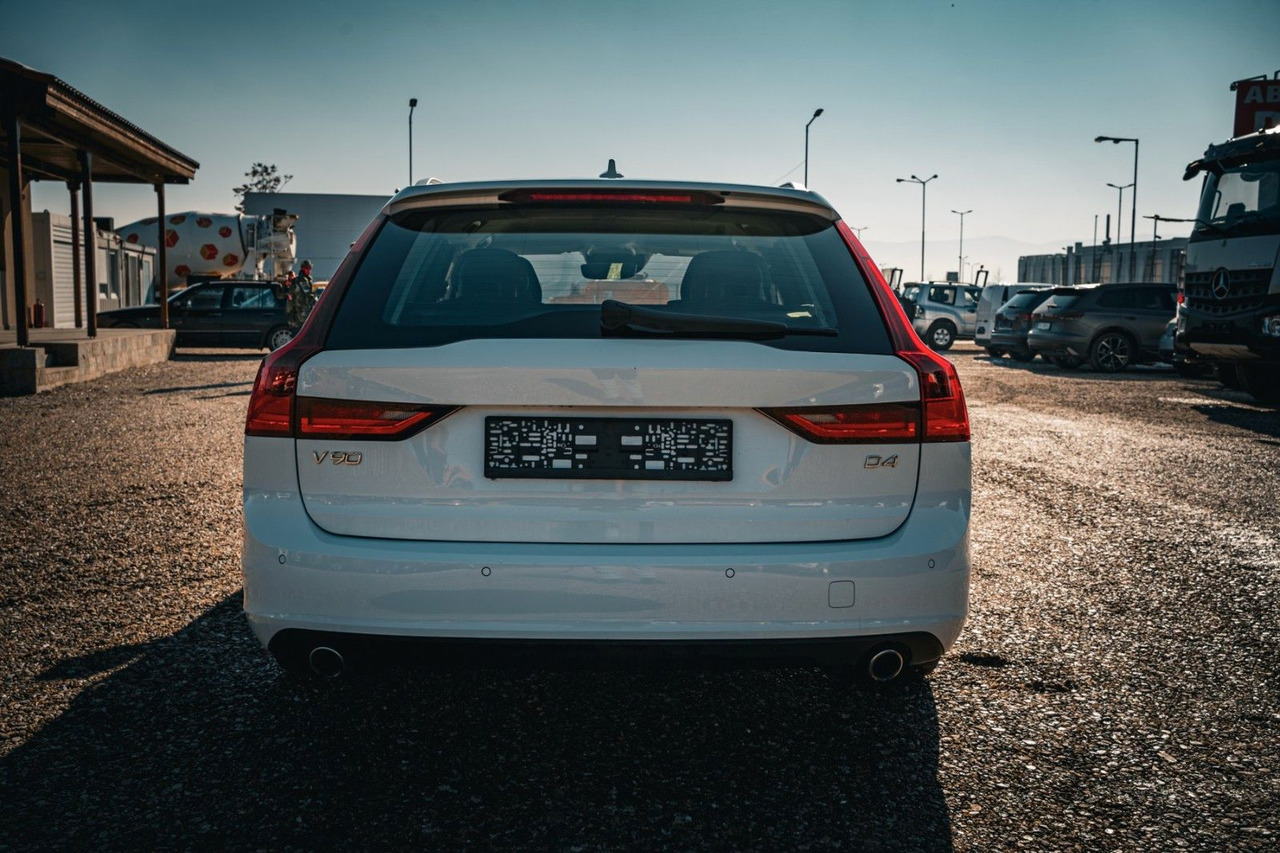 Volvo V90 D4 Momentum 2.0D - Coche familiar: foto 5 Volvo V90 D4 Momentum 2.0D - Coche familiar: foto 5