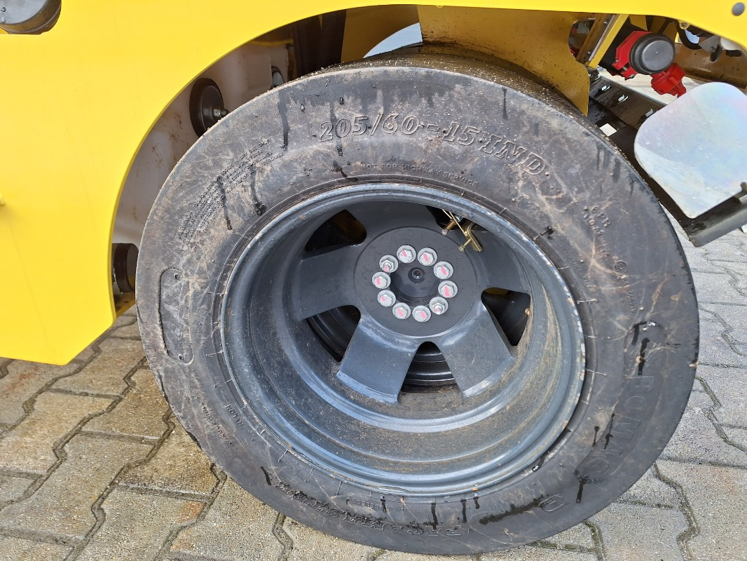 BOMAG DE BW 100 AC-5 Stage V/Tier 4f - Rodillo: foto 2 BOMAG DE BW 100 AC-5 Stage V/Tier 4f - Rodillo: foto 2