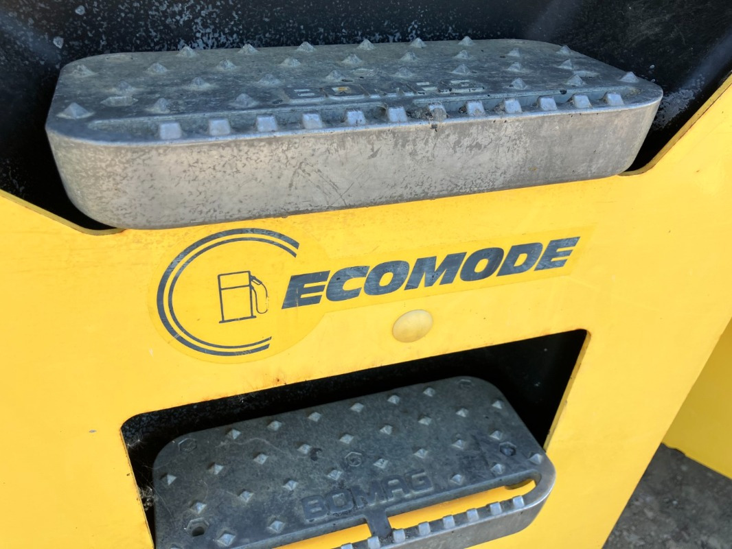 Arrendamiento de BOMAG DE BW 161 AD-5  Stage IIIb/Tier 4i BOMAG DE BW 161 AD-5  Stage IIIb/Tier 4i: foto 11