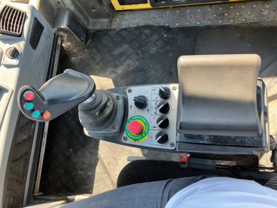 Arrendamiento de BOMAG DE BW 161 AD-5  Stage IIIb/Tier 4i BOMAG DE BW 161 AD-5  Stage IIIb/Tier 4i: foto 6