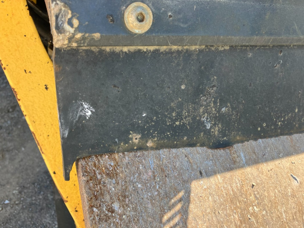 Arrendamiento de BOMAG DE BW 161 AD-5  Stage IIIb/Tier 4i BOMAG DE BW 161 AD-5  Stage IIIb/Tier 4i: foto 18