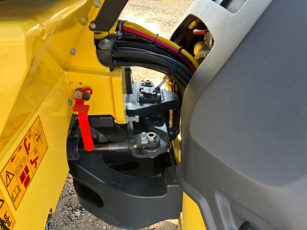 Arrendamiento de BOMAG DE BW 161 ADO-5  STage V/Tier 4f BOMAG DE BW 161 ADO-5  STage V/Tier 4f: foto 20