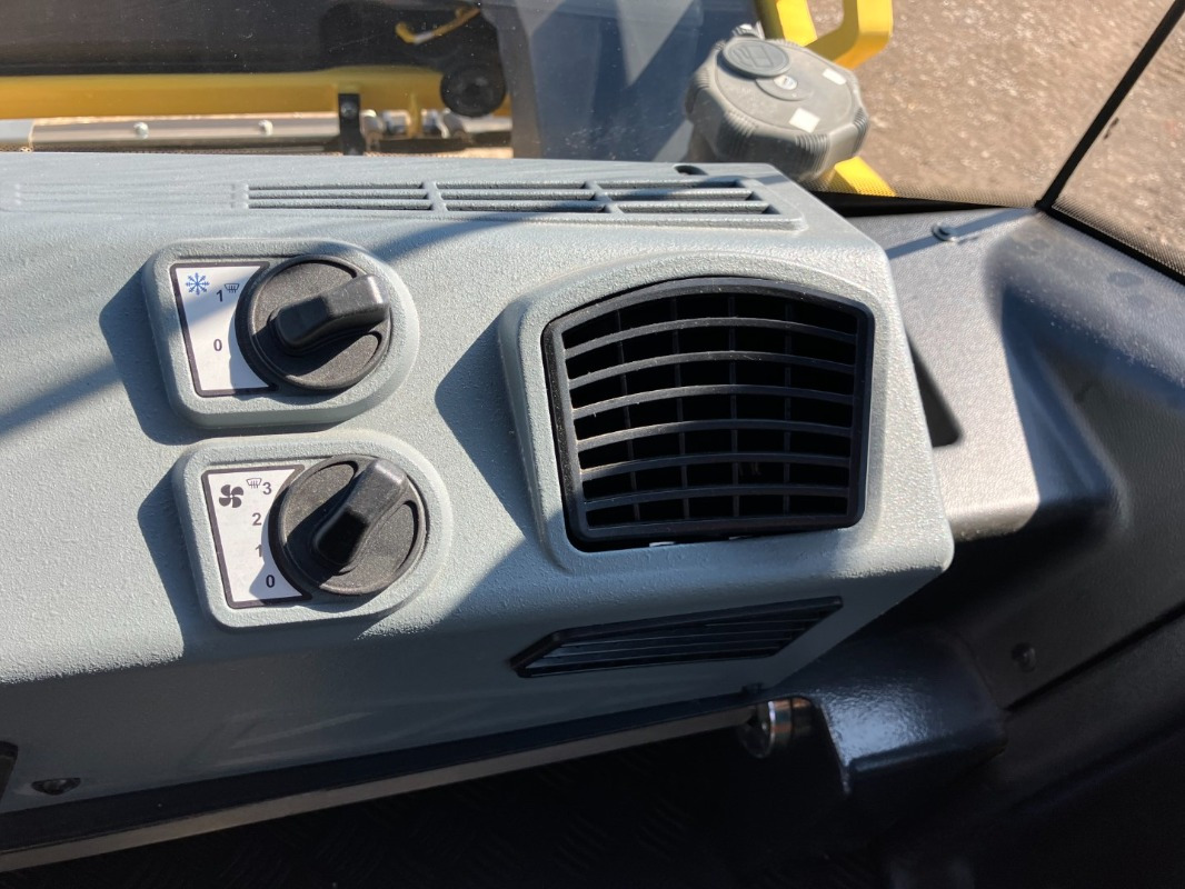 Arrendamiento de BOMAG DE BW 161 ADO-5  STage V/Tier 4f BOMAG DE BW 161 ADO-5  STage V/Tier 4f: foto 13