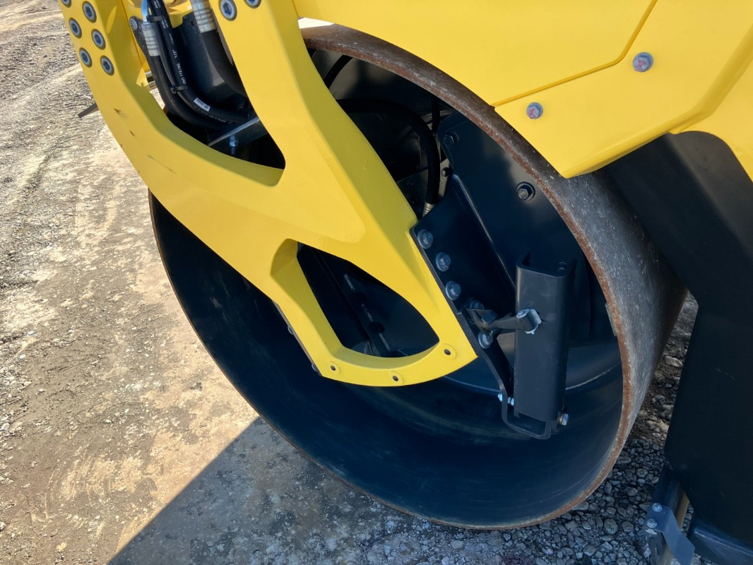 Arrendamiento de BOMAG DE BW 161 ADO-5  STage V/Tier 4f BOMAG DE BW 161 ADO-5  STage V/Tier 4f: foto 17