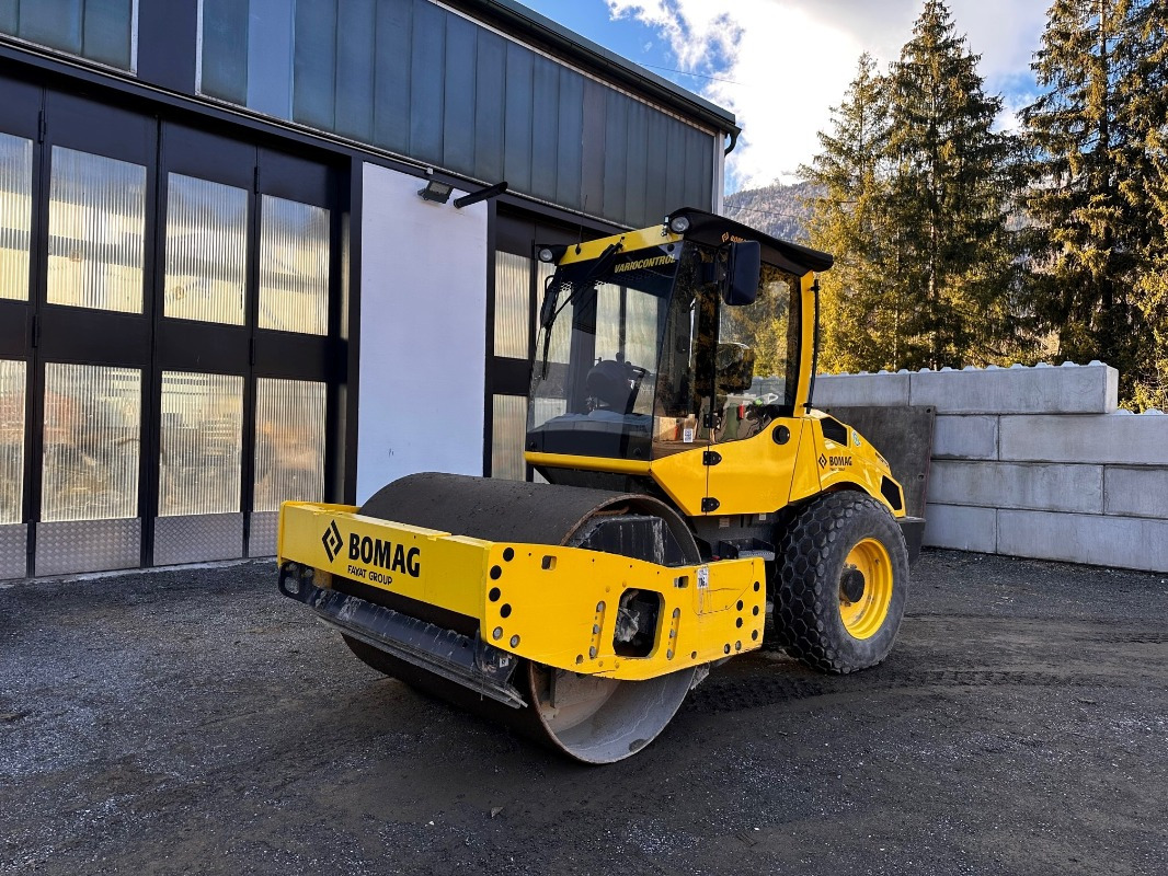 BOMAG DE BW 177 BVC-5  Stage V/Tier 4f - Compactador: foto 1 BOMAG DE BW 177 BVC-5  Stage V/Tier 4f - Compactador: foto 1