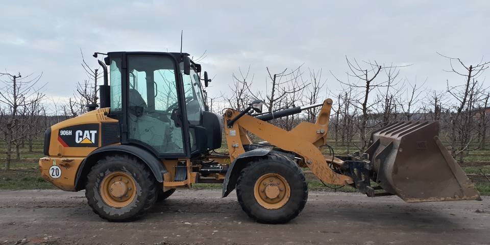 Ładowarka Caterpillar 906H widły + łyżka - Cargadora de ruedas: foto 3 Ładowarka Caterpillar 906H widły + łyżka - Cargadora de ruedas: foto 3