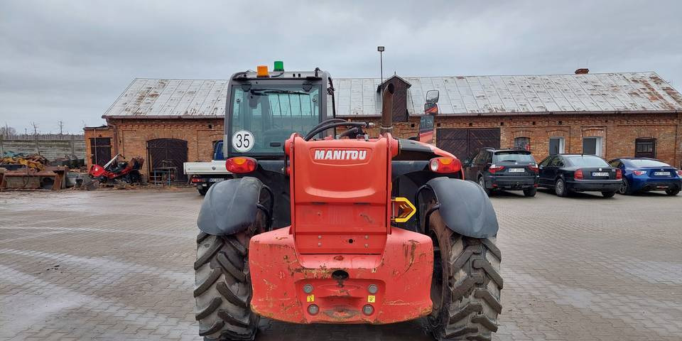 Ładowarka teleskopowa Manitou MT1335 13m 3,5t 2014 - Manipulador telescópico: foto 3 Ładowarka teleskopowa Manitou MT1335 13m 3,5t 2014 - Manipulador telescópico: foto 3