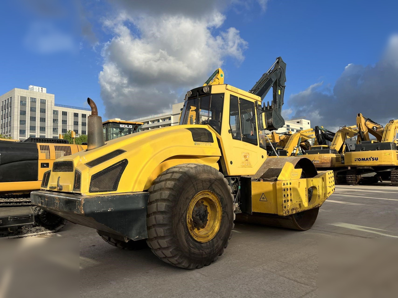BOMAG BW226DH-4 - Rodillo: foto 2 BOMAG BW226DH-4 - Rodillo: foto 2
