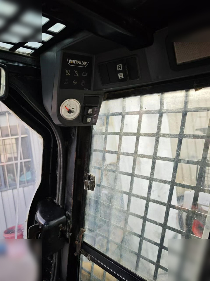 Minicargadora CATERPILLAR 226B: foto 7 Minicargadora CATERPILLAR 226B: foto 7