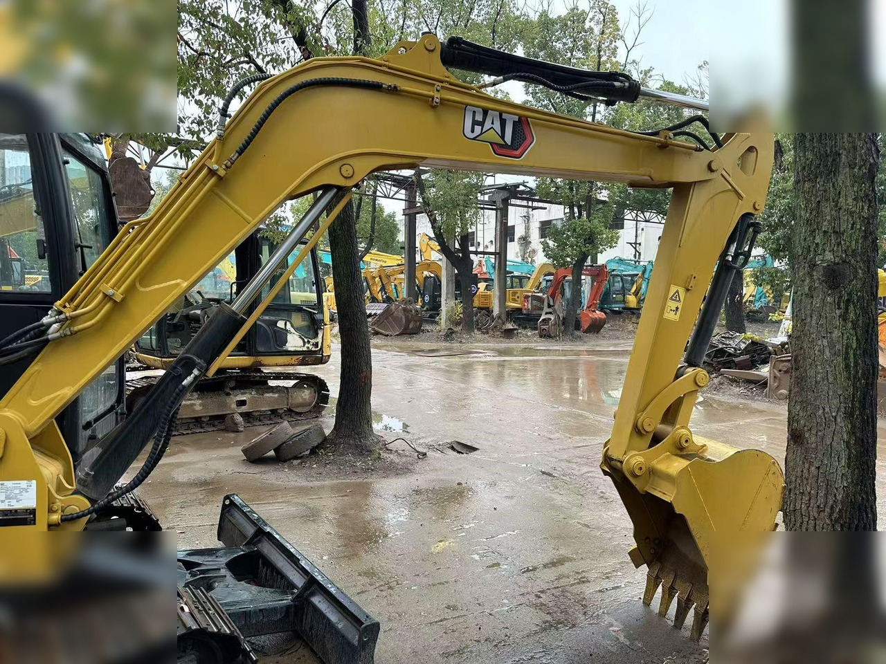 CATERPILLAR 305.5E - Miniexcavadora: foto 4 CATERPILLAR 305.5E - Miniexcavadora: foto 4