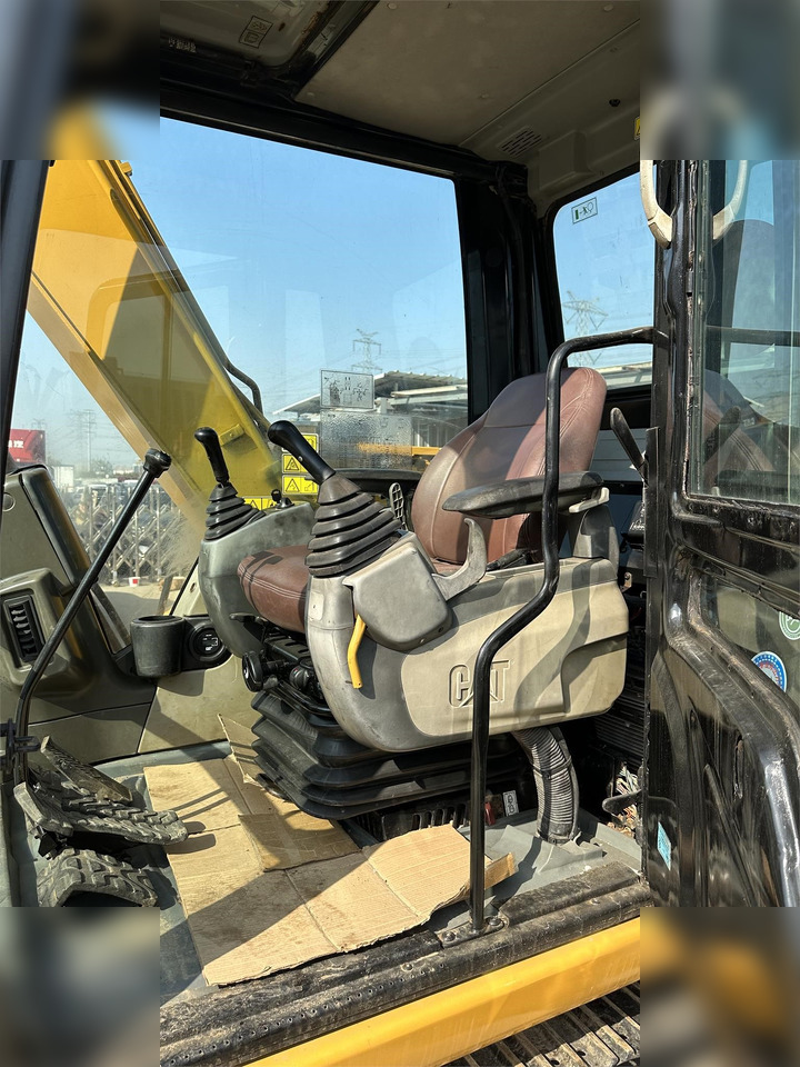 Excavadora de cadenas CATERPILLAR 307D: foto 6