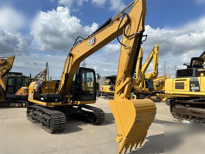 CATERPILLAR 313D2 - Excavadora de cadenas: foto 4 CATERPILLAR 313D2 - Excavadora de cadenas: foto 4