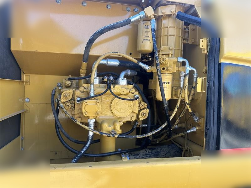 CATERPILLAR 320BL - Excavadora de cadenas: foto 5 CATERPILLAR 320BL - Excavadora de cadenas: foto 5