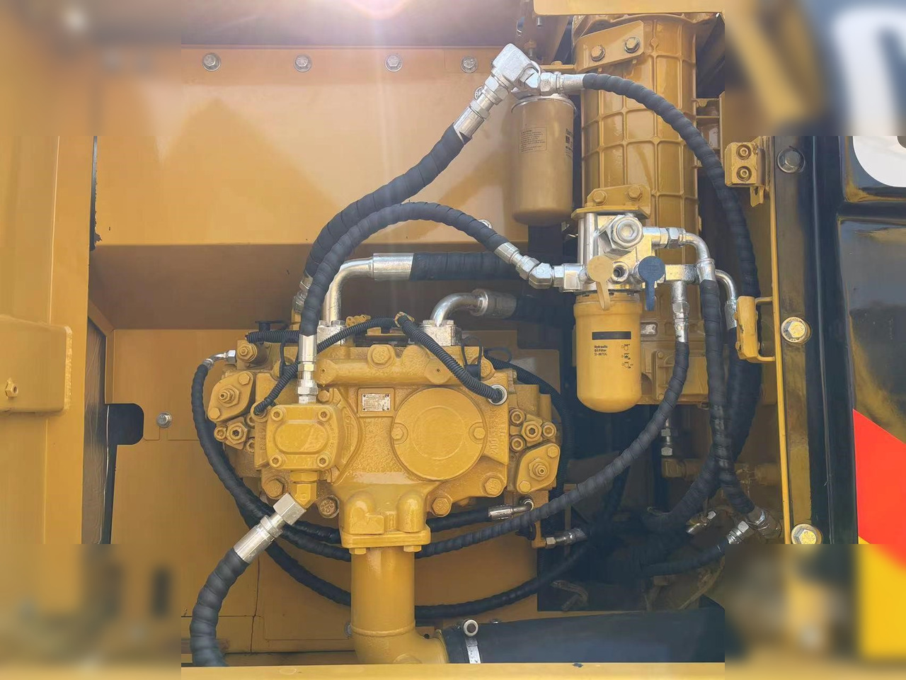 Excavadora de cadenas CATERPILLAR 320D: foto 7