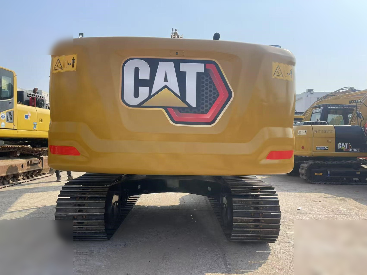 CATERPILLAR 320GC - Excavadora de cadenas: foto 2 CATERPILLAR 320GC - Excavadora de cadenas: foto 2