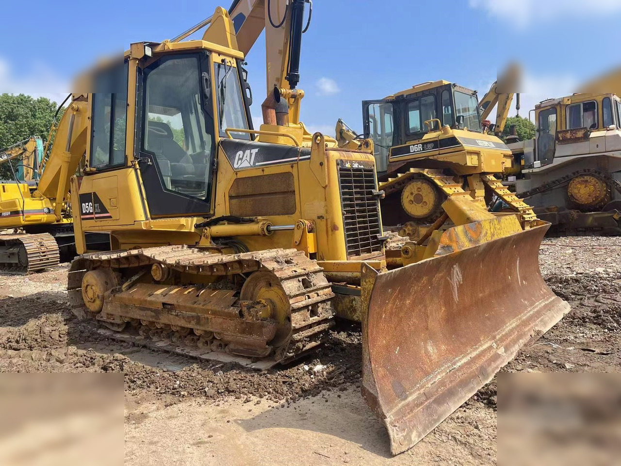 CATERPILLAR D5G XL - Bulldozer: foto 1 CATERPILLAR D5G XL - Bulldozer: foto 1