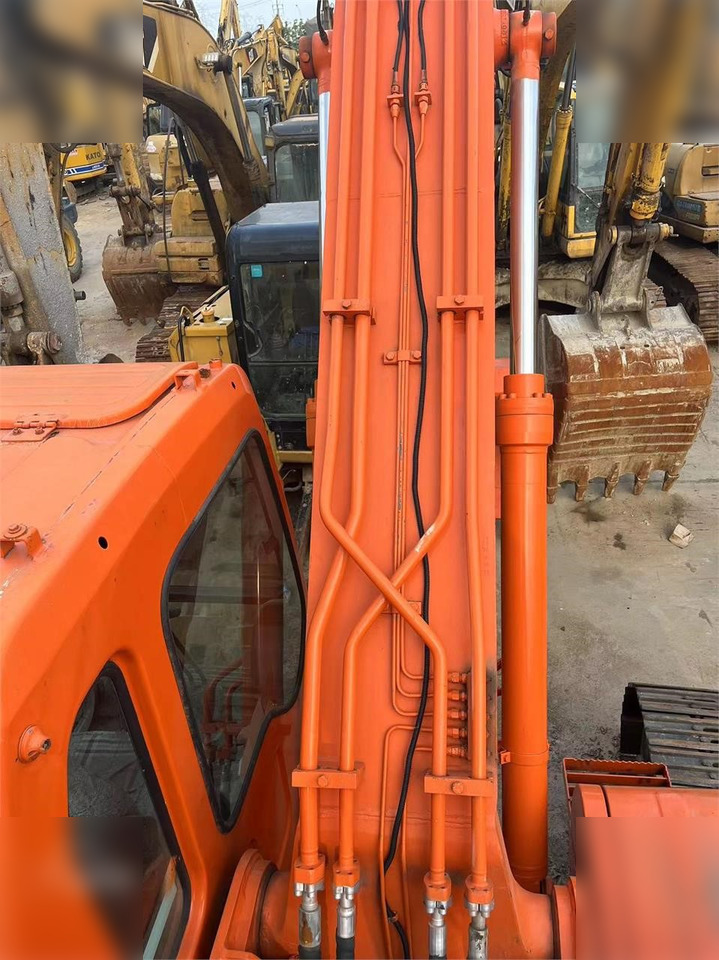 DOOSAN DH220 LC-7 - Excavadora de cadenas: foto 5 DOOSAN DH220 LC-7 - Excavadora de cadenas: foto 5