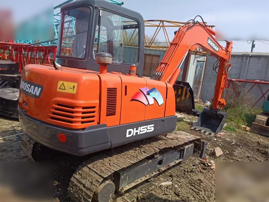 DOOSAN DH55 - Miniexcavadora: foto 2 DOOSAN DH55 - Miniexcavadora: foto 2