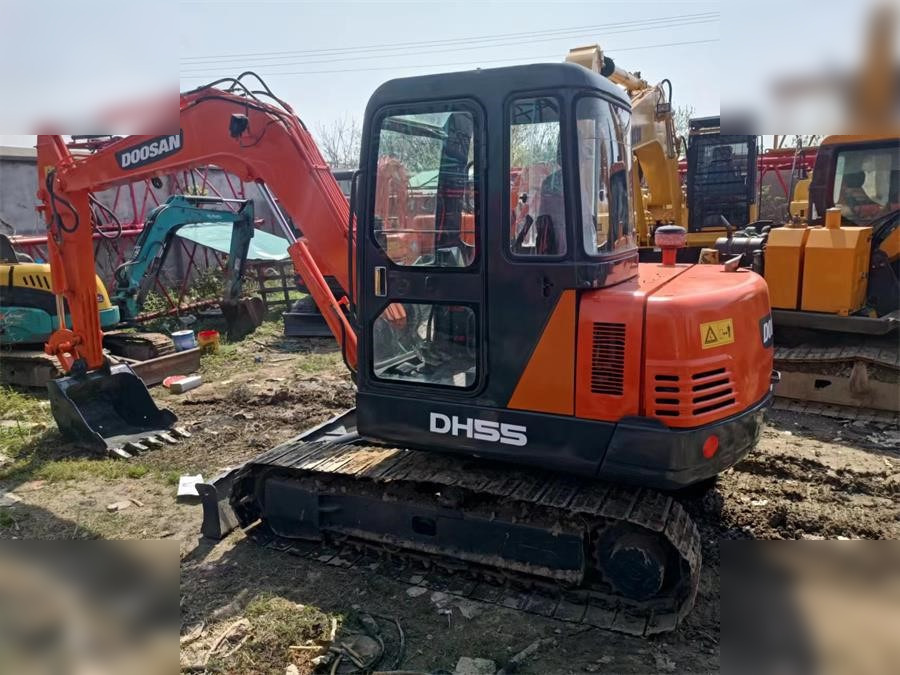 DOOSAN DH55 - Miniexcavadora: foto 1 DOOSAN DH55 - Miniexcavadora: foto 1