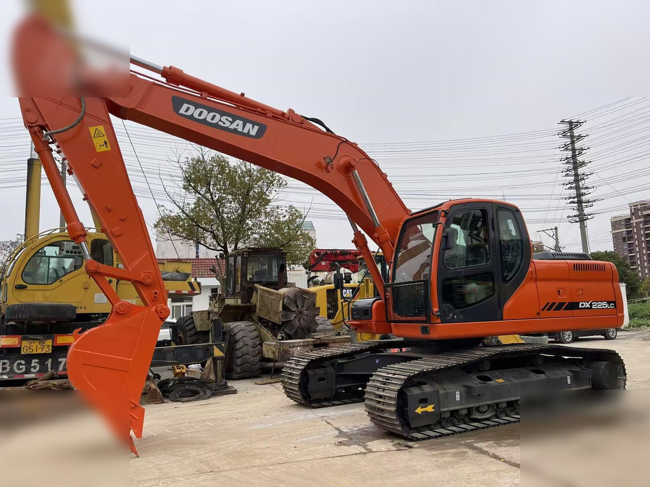 DOOSAN DX225 LC - Excavadora de cadenas: foto 2 DOOSAN DX225 LC - Excavadora de cadenas: foto 2