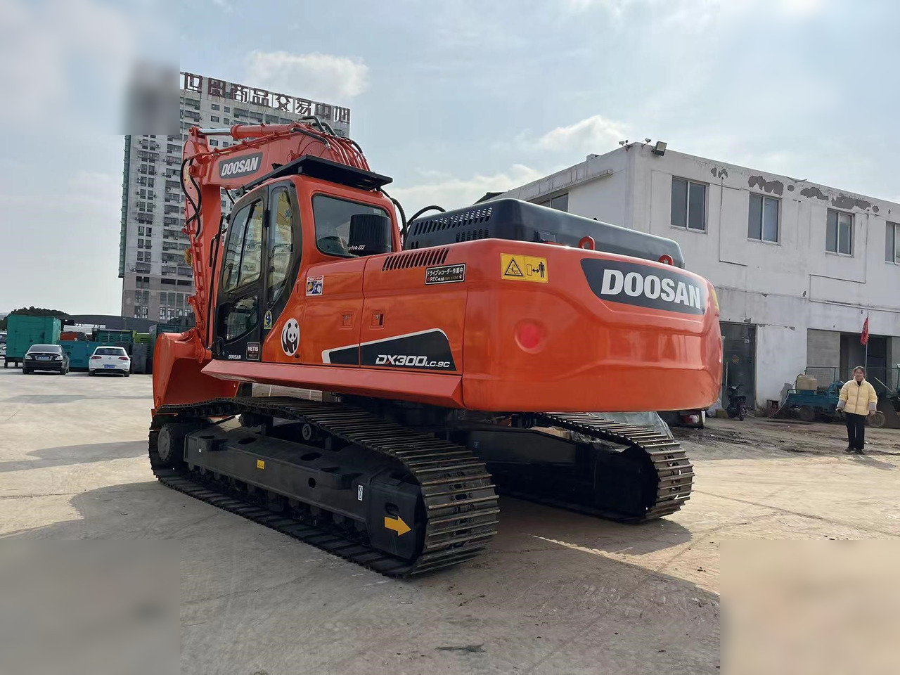 DOOSAN DX300 LC-9C - Excavadora de cadenas: foto 3 DOOSAN DX300 LC-9C - Excavadora de cadenas: foto 3
