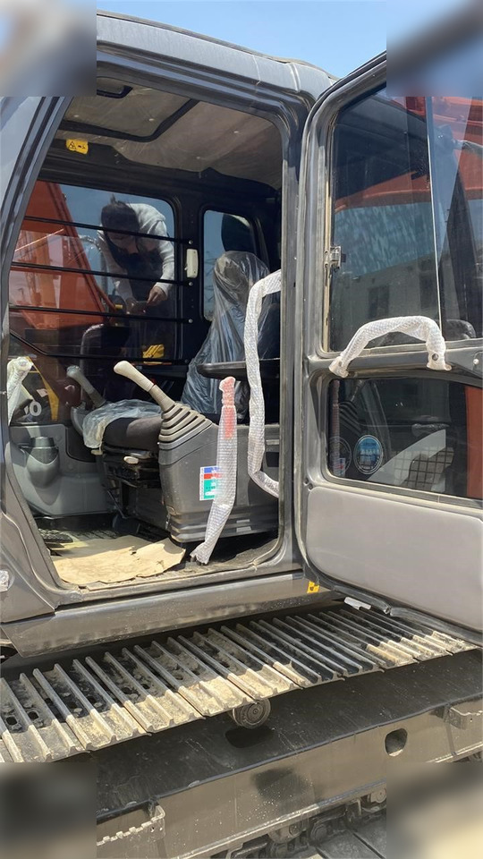Excavadora de cadenas HITACHI ZX120: foto 12