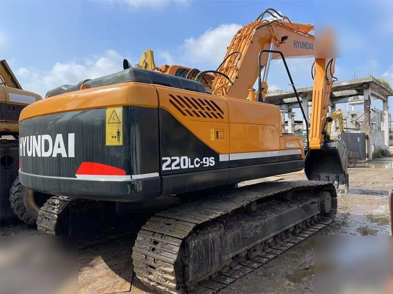 HYUNDAI ROBEX 220 LC-9S - Excavadora de cadenas: foto 1 HYUNDAI ROBEX 220 LC-9S - Excavadora de cadenas: foto 1