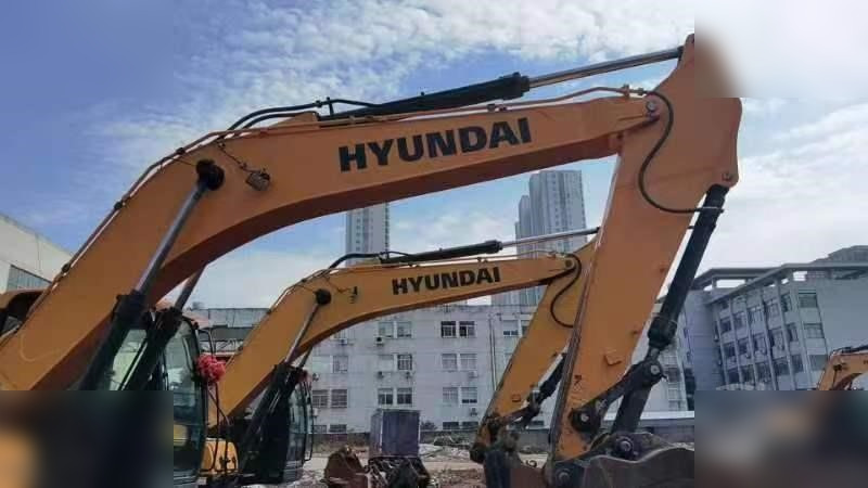 HYUNDAI ROBEX 225 LC-9T - Excavadora de cadenas: foto 3 HYUNDAI ROBEX 225 LC-9T - Excavadora de cadenas: foto 3
