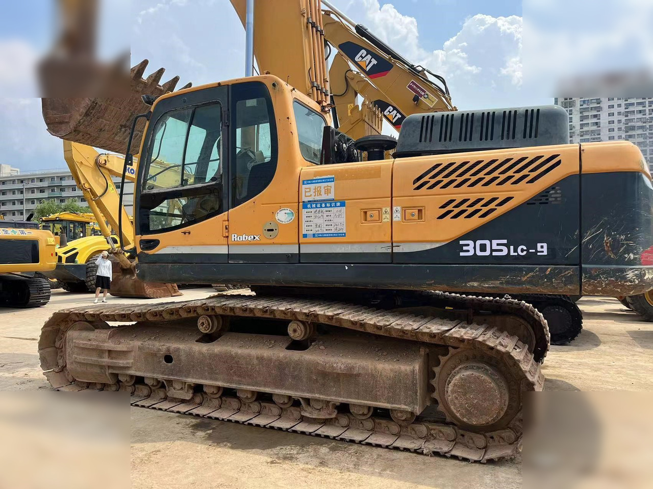 HYUNDAI ROBEX 305 LC-9S - Excavadora de cadenas: foto 5 HYUNDAI ROBEX 305 LC-9S - Excavadora de cadenas: foto 5