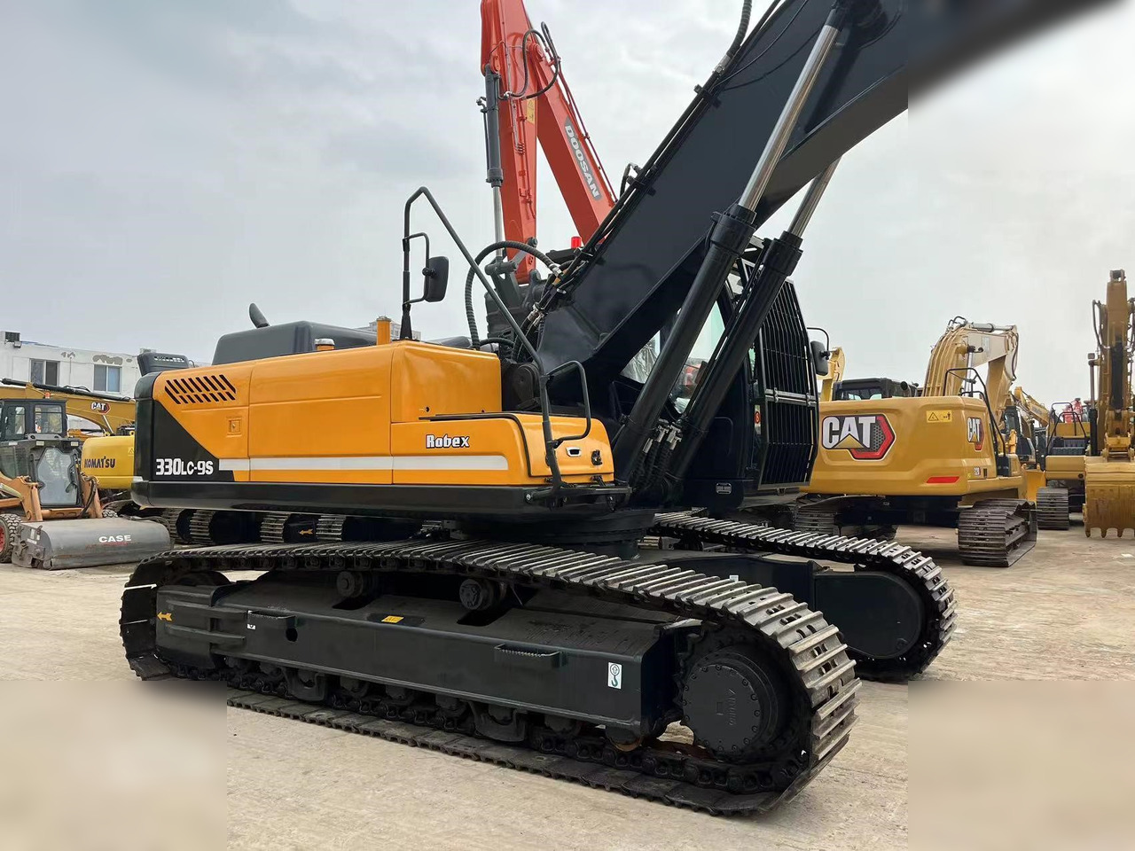 HYUNDAI ROBEX 330 LC-9S - Excavadora de cadenas: foto 5 HYUNDAI ROBEX 330 LC-9S - Excavadora de cadenas: foto 5