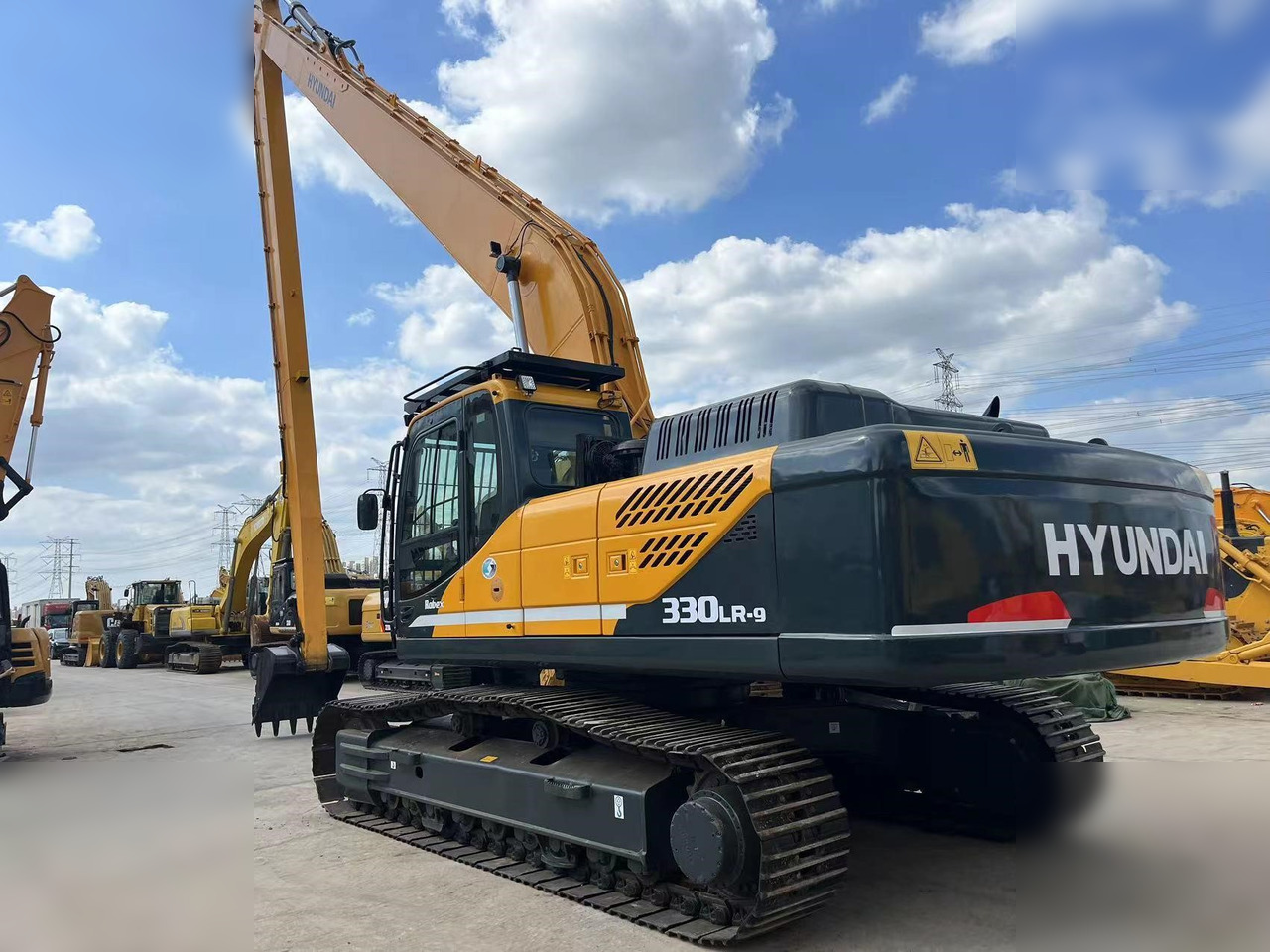 HYUNDAI ROBEX 330 LC-9S - Excavadora de demolición: foto 3 HYUNDAI ROBEX 330 LC-9S - Excavadora de demolición: foto 3