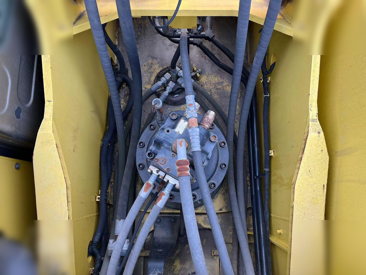 Excavadora de cadenas KOBELCO SK350 LC-8: foto 7