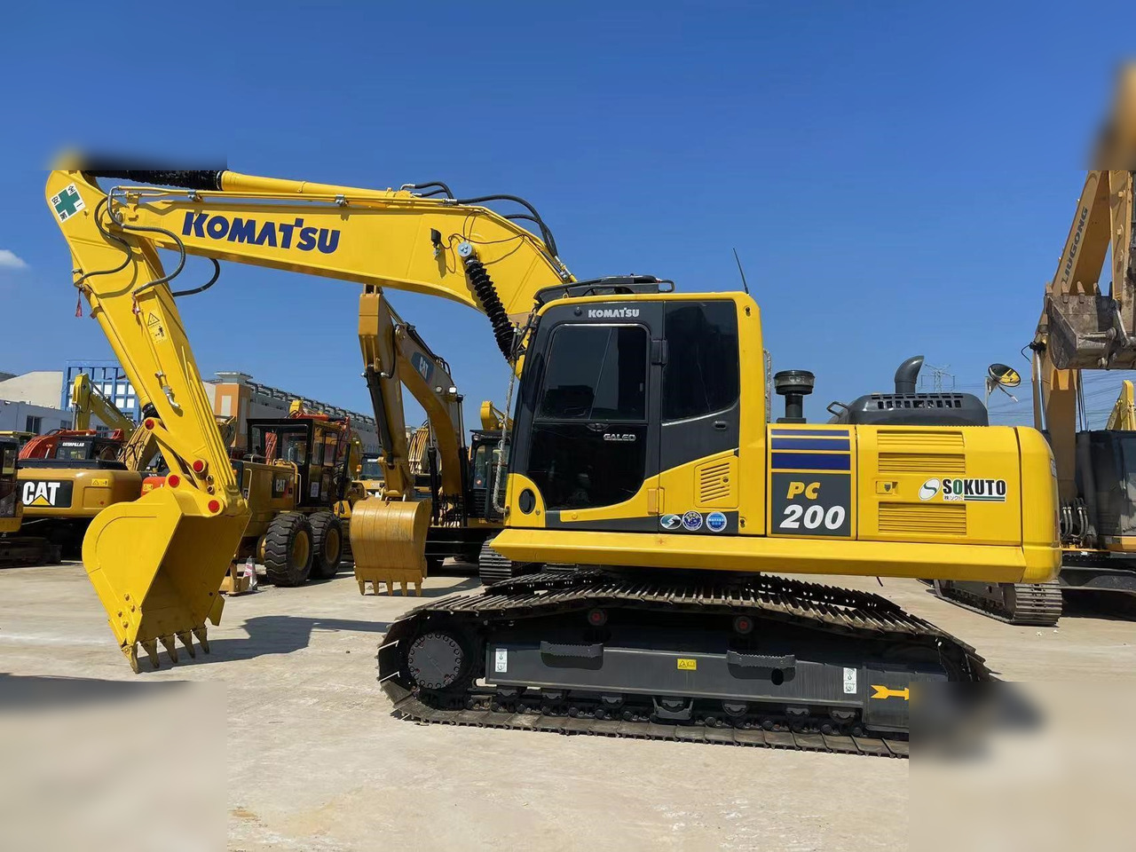 KOMATSU PC200-8 - Excavadora de cadenas: foto 1 KOMATSU PC200-8 - Excavadora de cadenas: foto 1