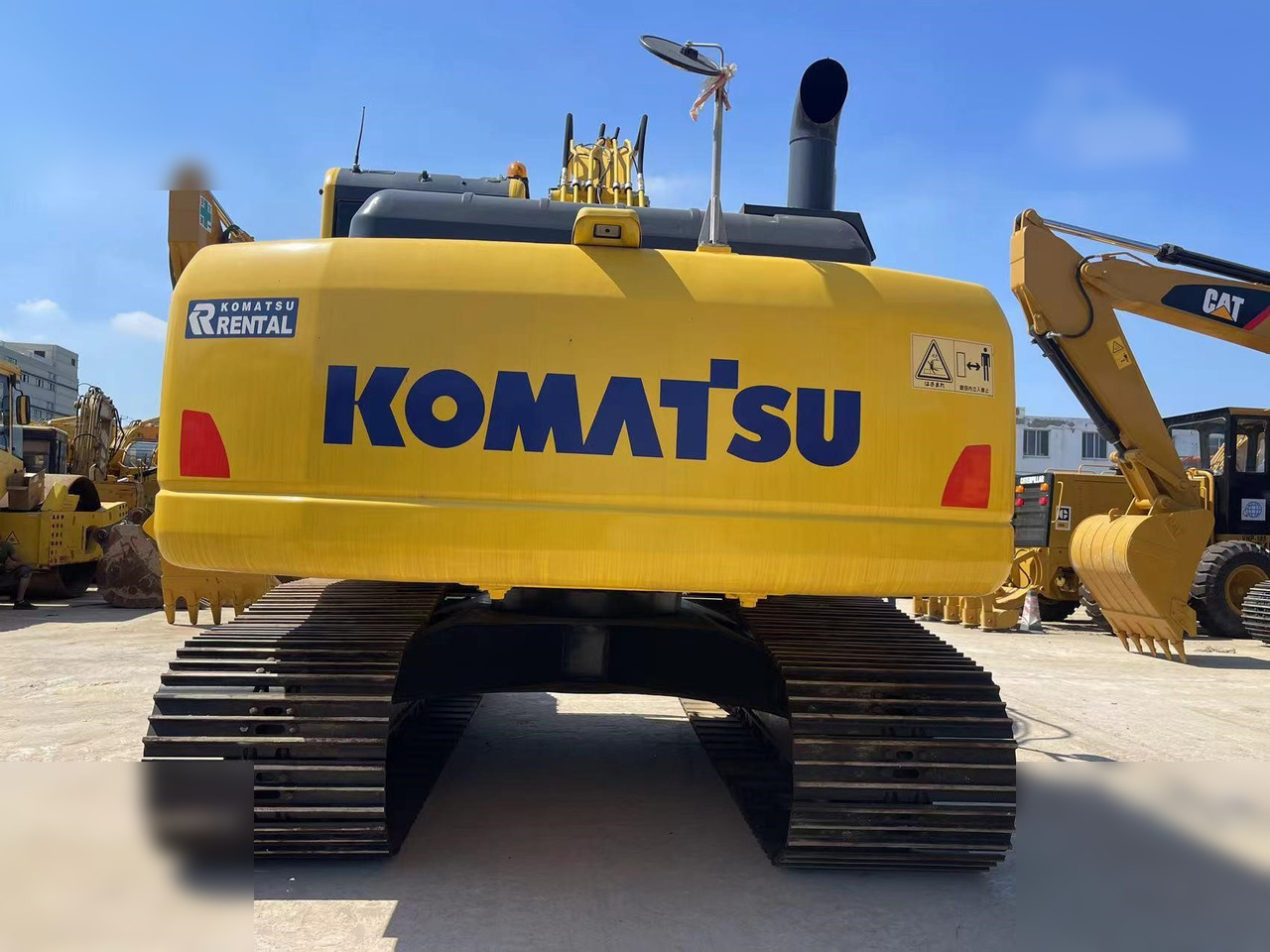 KOMATSU PC200-8 - Excavadora de cadenas: foto 3 KOMATSU PC200-8 - Excavadora de cadenas: foto 3
