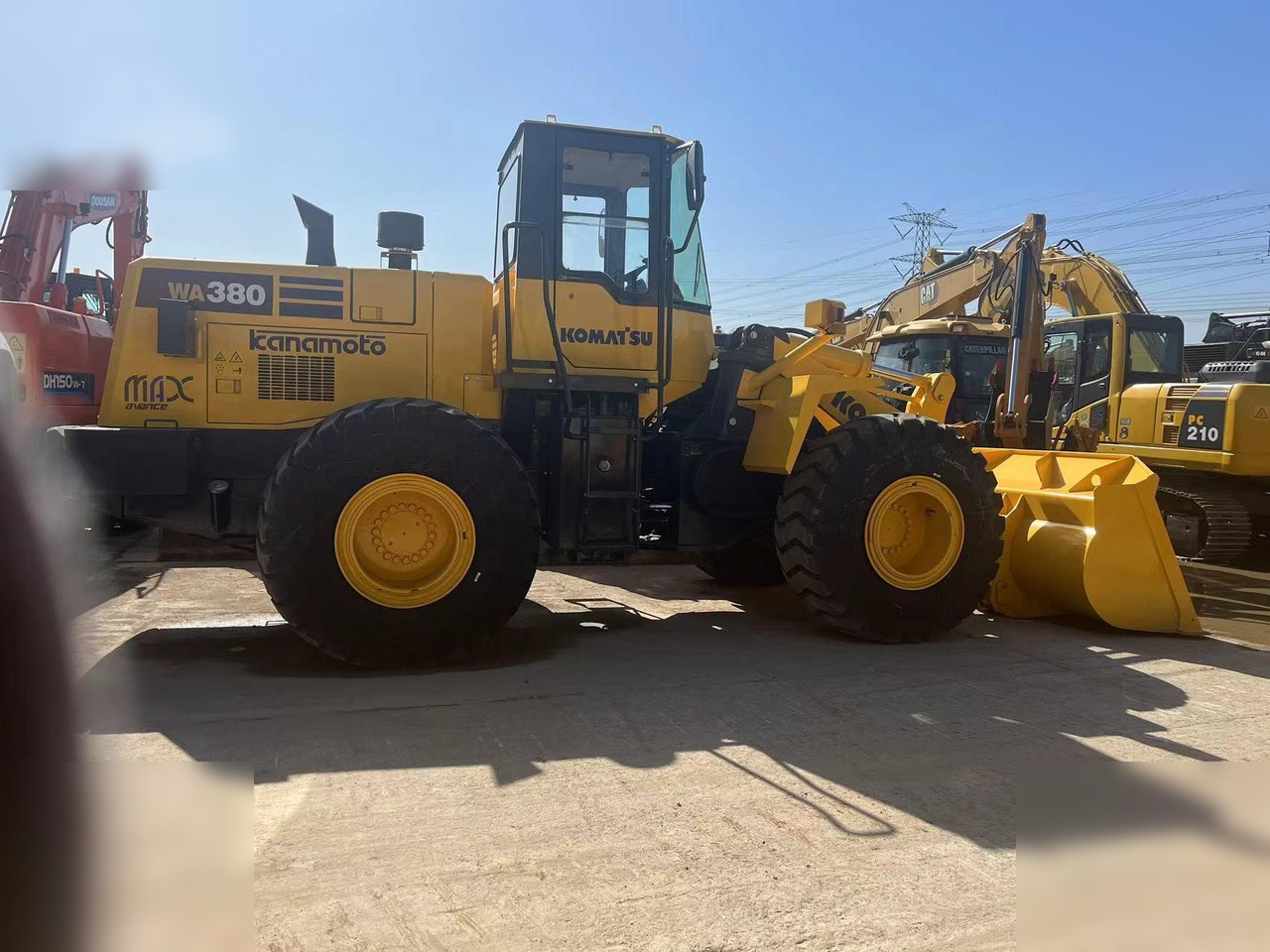 KOMATSU WA320-3 - Cargadora de ruedas: foto 1 KOMATSU WA320-3 - Cargadora de ruedas: foto 1
