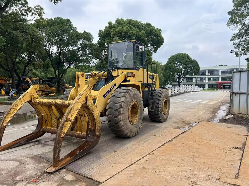 KOMATSU WA320-3 - Cargadora de ruedas: foto 2 KOMATSU WA320-3 - Cargadora de ruedas: foto 2