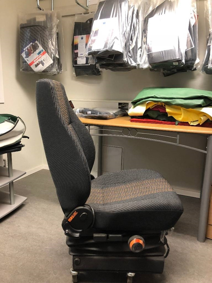 Isringhausen Stolar i olika modeller - Asiento para Maquinaria de construcción: foto 1 Isringhausen Stolar i olika modeller - Asiento para Maquinaria de construcción: foto 1
