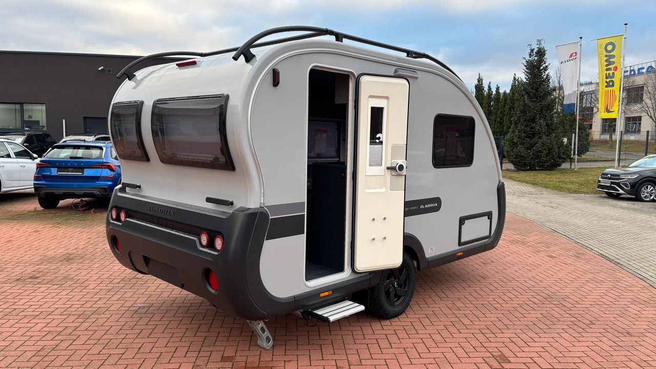 Adria Action 391 LH Sports*FUßBODEN-TEMP*SCHWENK-TISCH - Caravana: foto 4 Adria Action 391 LH Sports*FUßBODEN-TEMP*SCHWENK-TISCH - Caravana: foto 4