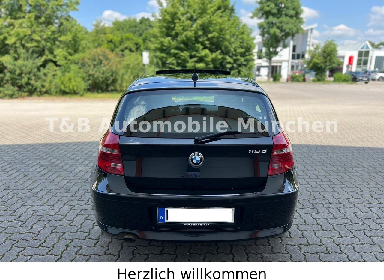 BMW 118d*Advantage-Paket*Klima*Navi*Xenon*PDC*1.Hand - Berlina: foto 4 BMW 118d*Advantage-Paket*Klima*Navi*Xenon*PDC*1.Hand - Berlina: foto 4