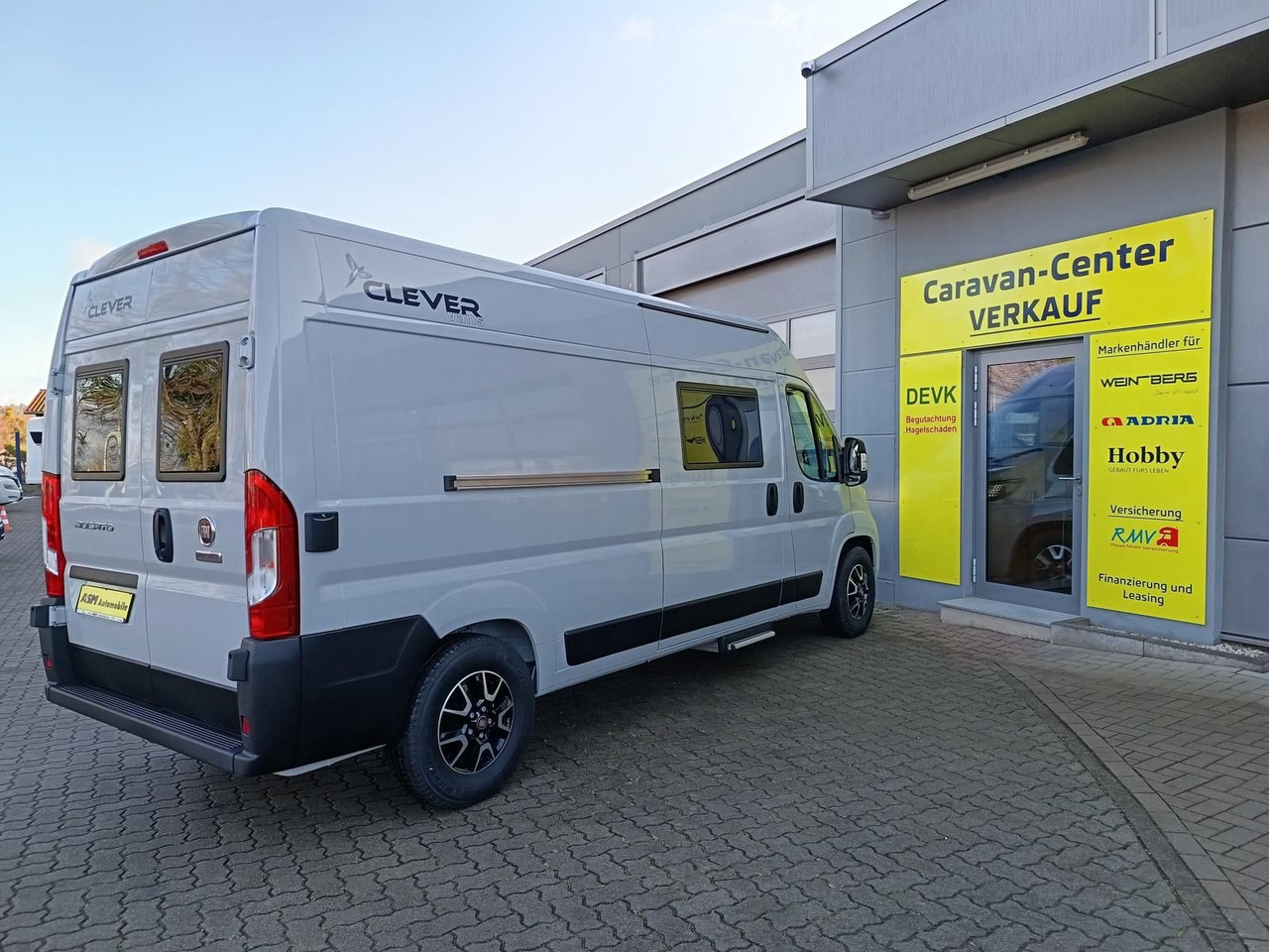 Clever Celebration 600 MJ24*AHK*MARKISE*ACC*R-KAM*RADIO - Cámper: foto 5 Clever Celebration 600 MJ24*AHK*MARKISE*ACC*R-KAM*RADIO - Cámper: foto 5